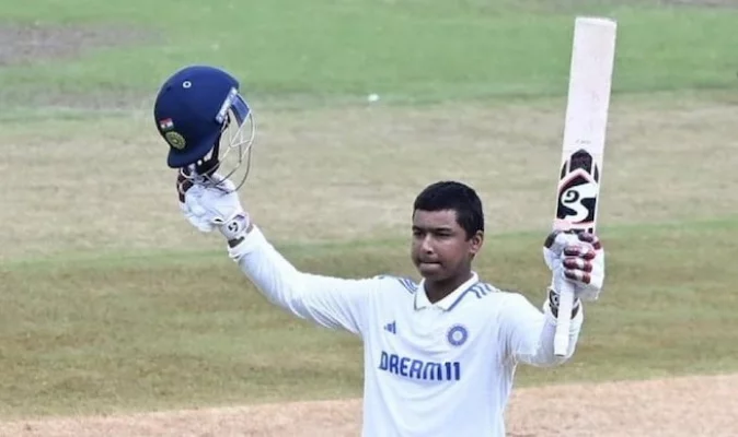 ভারত 'এ' দলের হয়ে অস্ট্রেলিয়া 'এ' দলের বিপক্ষে ৫৮ বলে সেঞ্চুরি করেছিলেন সুরিয়াভানশি। ছবি: টু্ইটার bhavab suryavanshi