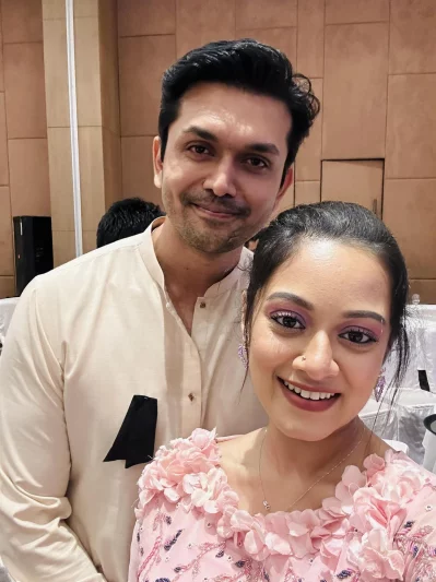 বায়োপিকে বঙ্গবন্ধুর চরিত্রে অভিনয় করেছেন আরিফিন শুভ, বঙ্গমাতার ছোটবেলার চরিত্রে রয়েছেন দীঘি। ছবি: ফেসবুক থেকে নেওয়া