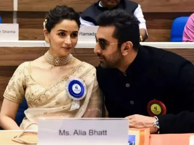জাতীয় চলচ্চিত্র পুরস্কার অনুষ্ঠানে আলিয়া ও রণবীর। ছবি: ইনস্টাগ্রাম