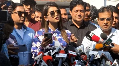 ডিবি কার্যালয়ে আজ গণমাধ্যমের মুখোমুখি তানজিন তিশা। ছবি: সংগৃহীত