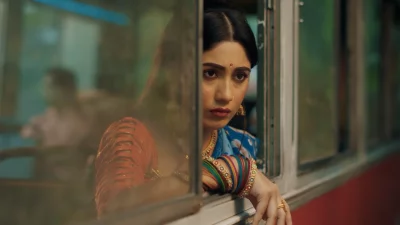 সুবর্ণা হিসেবে আছেন সাফা। ছবি: চরকি
