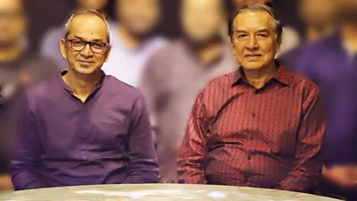 ডেইলি স্টার সম্পাদক মাহফুজ আনামের সঙ্গে সৈয়দ আশফাকুল হক। ছবি: ফেসবুক