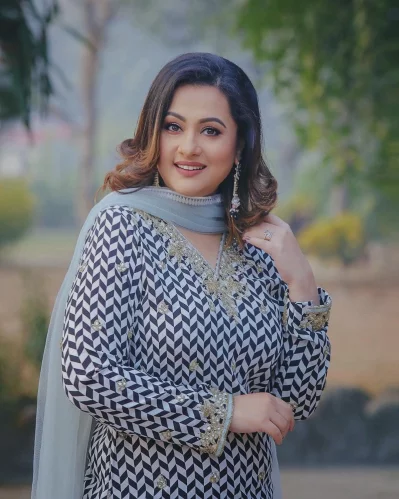 সেন্সর বোর্ডের নতুন কমিটিতে সর্বকনিষ্ঠ সদস্য পূর্ণিমা। ছবি: ফেসবুক থেকে নেওয়া