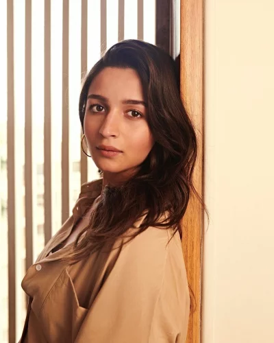নিয়মিত টোনিংয়ের কারণে ত্বক টানটান থাকে। ছবি: ইনস্টাগ্রাম থেকে সংগৃহীত