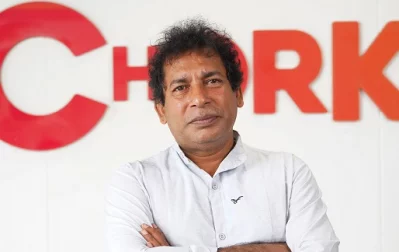 চুক্তি-স্বাক্ষর অনুষ্ঠানে মোশাররফ করিম। ছবি: চরকি