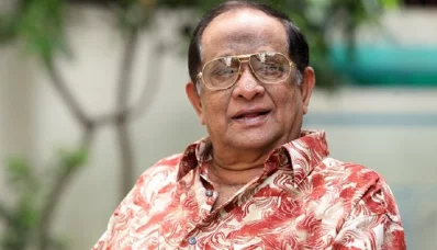 ক্যারিয়ারে শুরুর দিকে সিনেমার চেয়ে কম কিছু ছিল না রাজ্জাকের জীবন। ছবি: সংগৃহীত