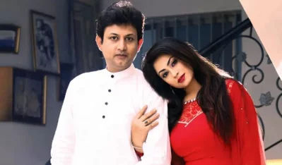 সিনেমাটিতে জুটি বেঁধেছেন আমির খান ও পপি। পরিচালক: সাদেক সিদ্দিকী