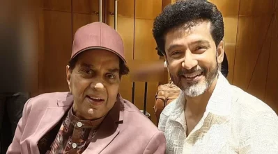 ধর্মেন্দ্রর সঙ্গে টোটা। ছবি: সংগৃহীত