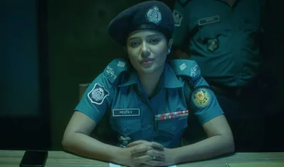 পুলিশ কর্মকর্তার ভূমিকায় মাহি। ছবি: চরকি