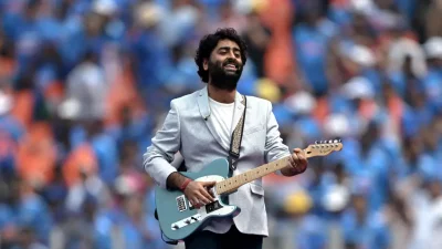প্লেব্যাক থেকে অবসরের ঘোষণা অরিজিতের। ছবি: সংগৃহীত