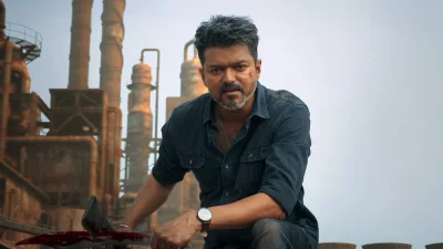 জন নায়গন সিনেমার দৃশ্যে বিজয়। ছবি: সংগৃহীত