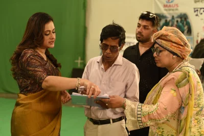 প্রামাণ্যচিত্রটির শুটিংয়ে পূর্ণিমা। ছবি: নির্মাতার সৌজন্যে