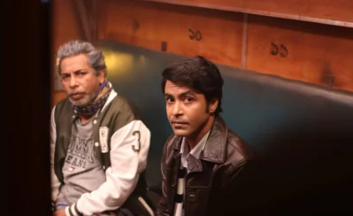 বনলতা এক্সপ্রেস সিনেমার দৃশ্যে মোশাররফ করিম ও শরীফুল রাজ। ছবি: সংগৃহীত