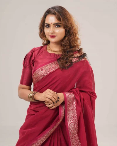 হ্যাপিলি ম্যারিড লুকে কেয়া পায়েল। ছবি: চরকি