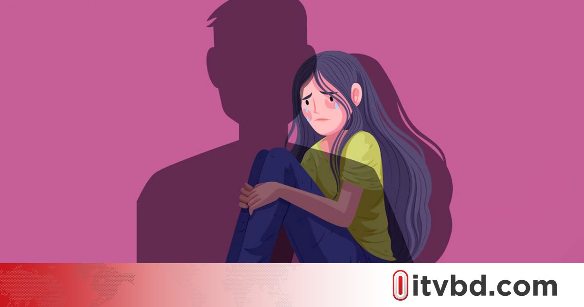 ‘অসামাজিক কাজের’ অভিযোগে নারীর গলায় জুতার মালা, কাটা হয়েছে চুল