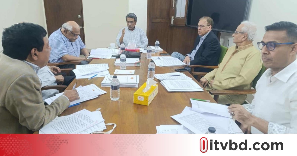 জুলাই জাতীয় সনদের খসড়া নিয়ে ঐকমত্য কমিশনের সভা