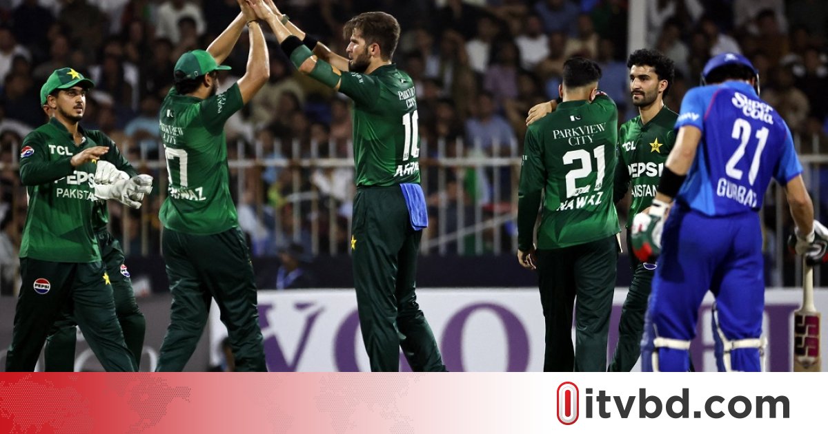 পাকিস্তানের বিপক্ষে ৫ রানে ৫ উইকেট হারিয়ে এশিয়ার ‘দ্বিতীয় সেরা’ দলের হার