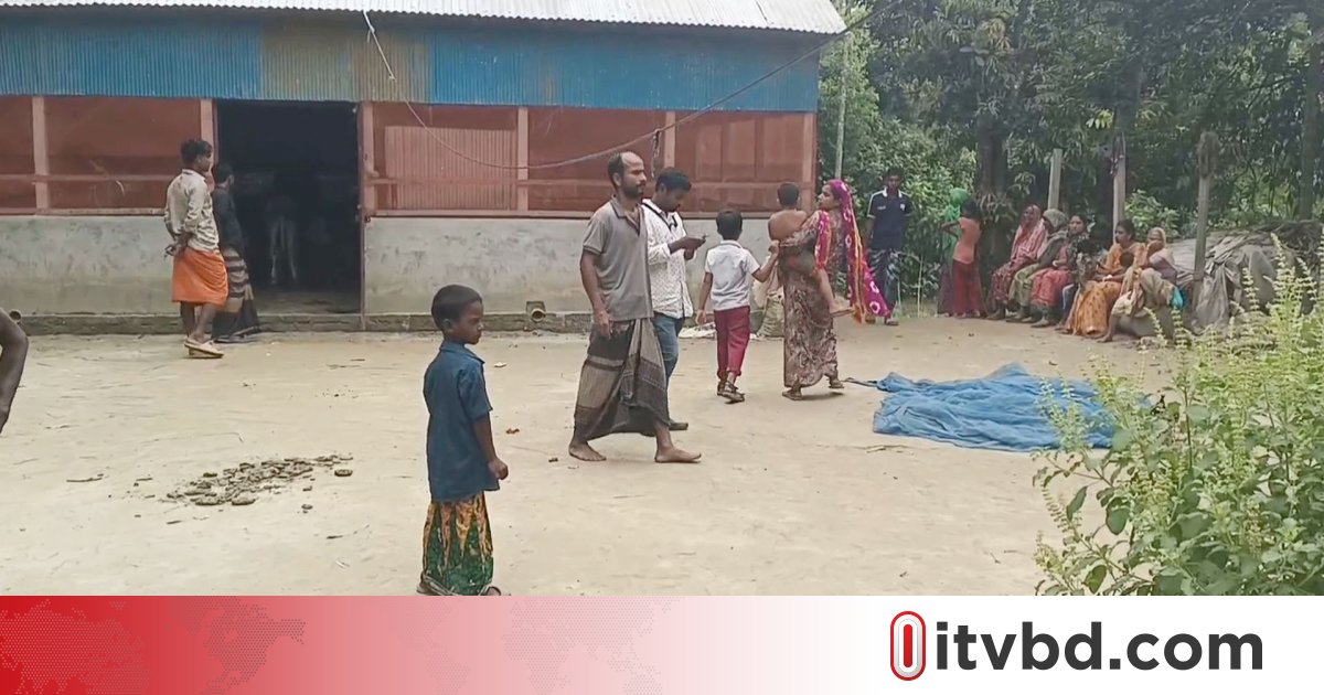 মানিকগঞ্জে ছেলের বিরুদ্ধে মাকে কুপিয়ে হত্যার অভিযোগ
