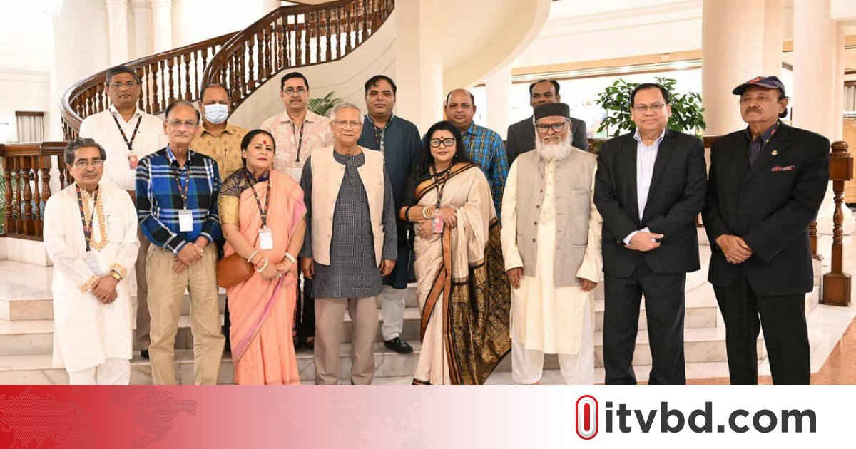 সম্প্রীতির নজির স্থাপন করেছেন, প্রধান উপদেষ্টাকে বললেন হিন্দু নেতারা