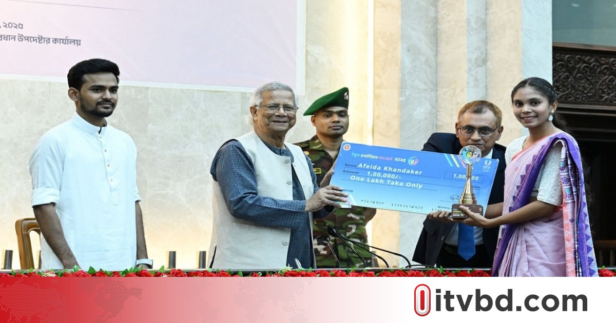 তরুণেরা সক্রিয় থাকলে কোনো সমস্যা অমীমাংসিত থাকবে না: প্রধান উপদেষ্টা