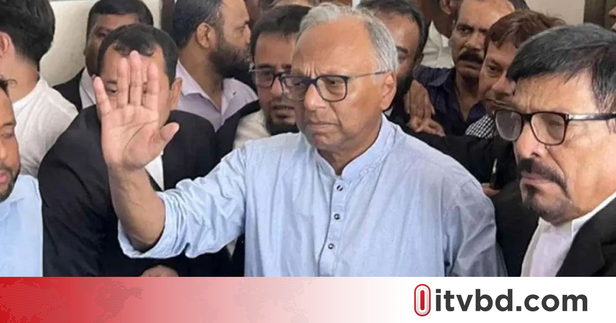 শেখ হাসিনার বিরুদ্ধে সাক্ষ্য দিতে ট্রাইব্যুনালে মাহমুদুর রহমান