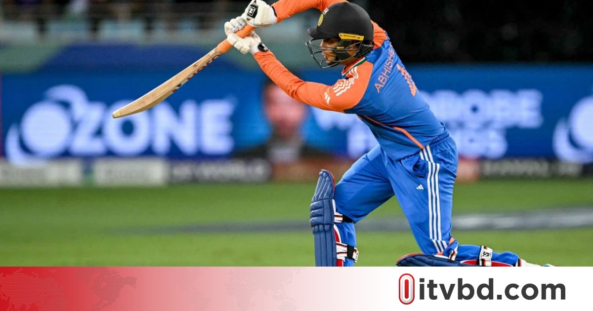 মেট্রোরেলে ছুটতে থাকা ভারতকে বিজয় সরণির জ্যাম দেখাল বাংলাদেশ