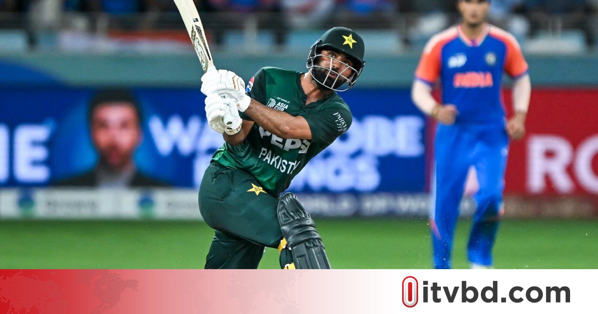 পাকিস্তান ‘সেডান কারে’ ছুটছিল, তাদের ঠেলাগাড়িতে উঠিয়ে দিল ভারত