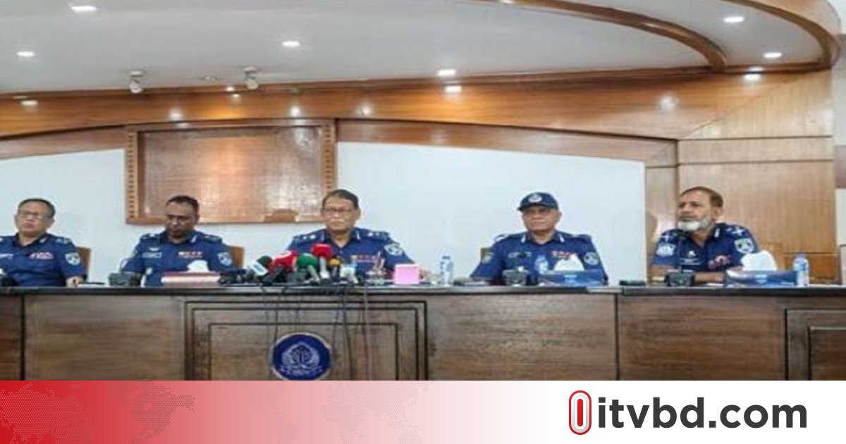পাহাড়ের ঘটনাকে বড় ইস্যু বানানো হচ্ছে কেন, প্রশ্ন আইজিপির