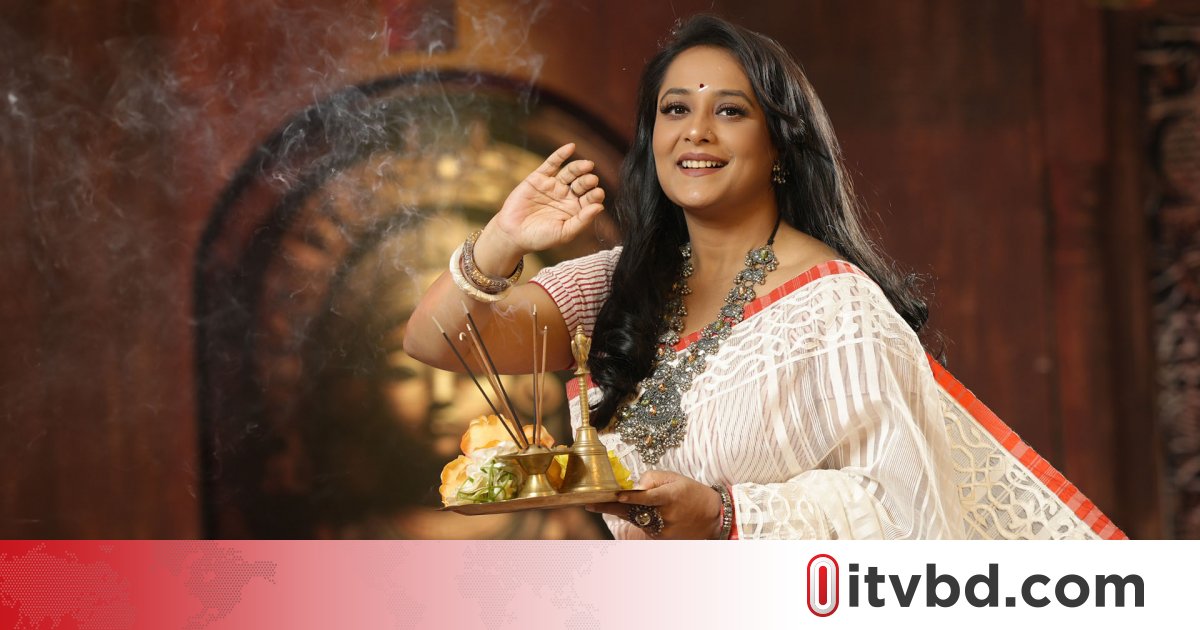 দশমীর সাজে শেষ উৎসবের উচ্ছ্বাস
