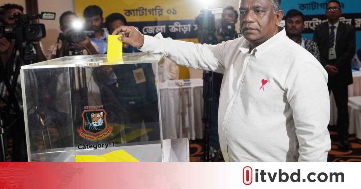 বিসিবির সভাপতি বুলবুল, সাবেক সভাপতি ফারুক হলেন সহ-সভাপতি