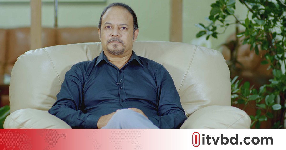 নব্বই দশকে ফিরে গেলেন মানাম আহমেদ