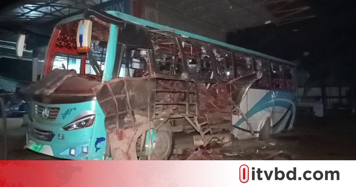 নোয়াখালীতে বাসে গ্যাস নেওয়ার সময় সিলিন্ডার বিস্ফোরণ, আহত ৪