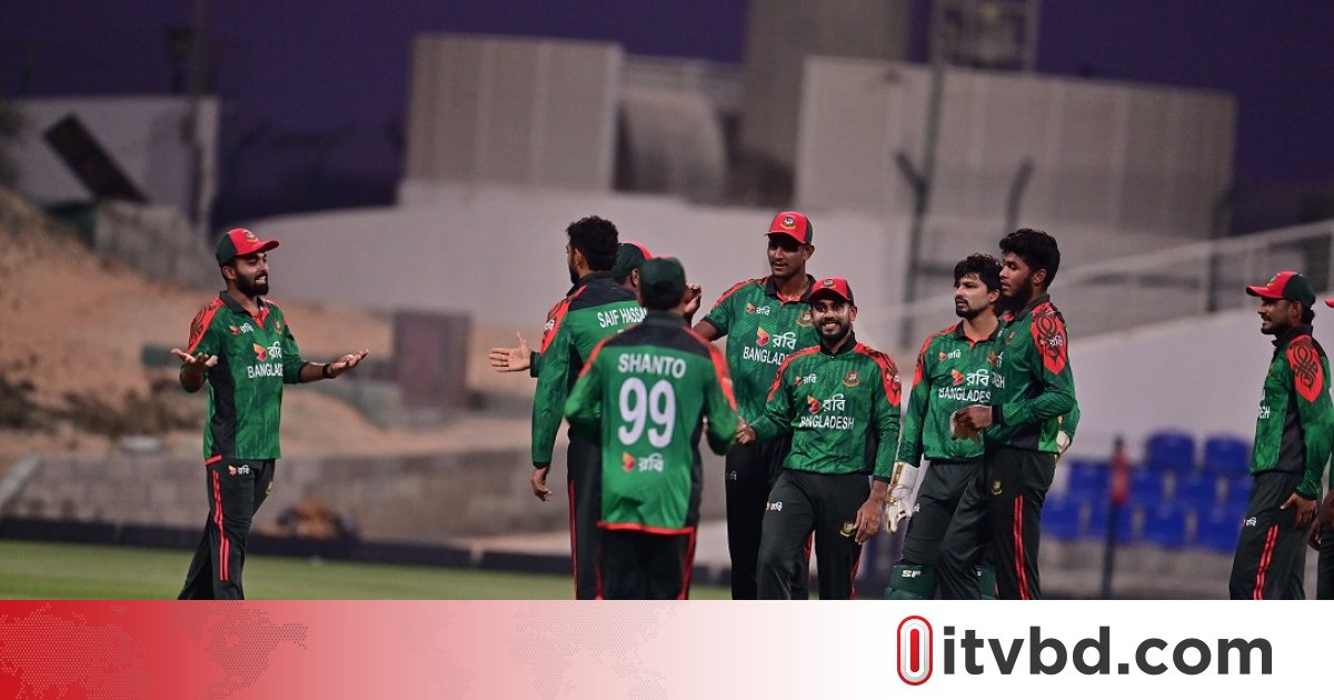 আমরা এতটা খারাপ দল না, যতটা খারাপ খেলছি: হোয়াইটওয়াশের পর বাংলাদেশ অধিনায়ক