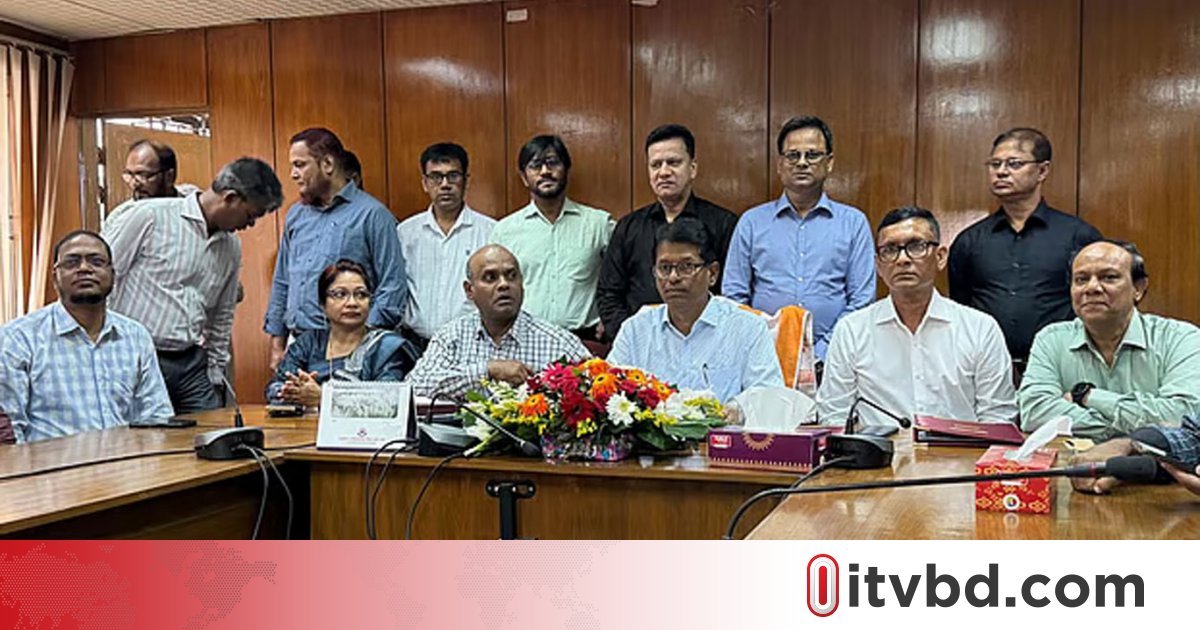এইচএসসিতে পাসের হারে এগিয়ে ঢাকা বোর্ড, পিছিয়ে কুমিল্লা
