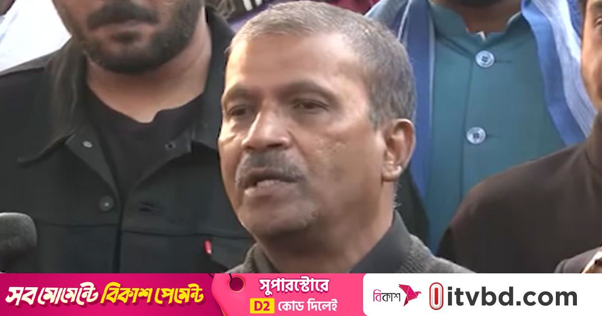 আহত নুরকে দেখতে গিয়ে আসিফ নজরুল ঢামেকে অবরুদ্ধ
