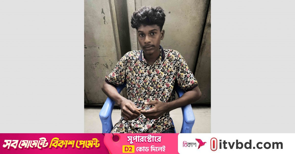 অবৈধভাবে জাহাজে বিদেশ যাওয়ার চেষ্টা, চট্টগ্রাম বন্দরে আটক ৩