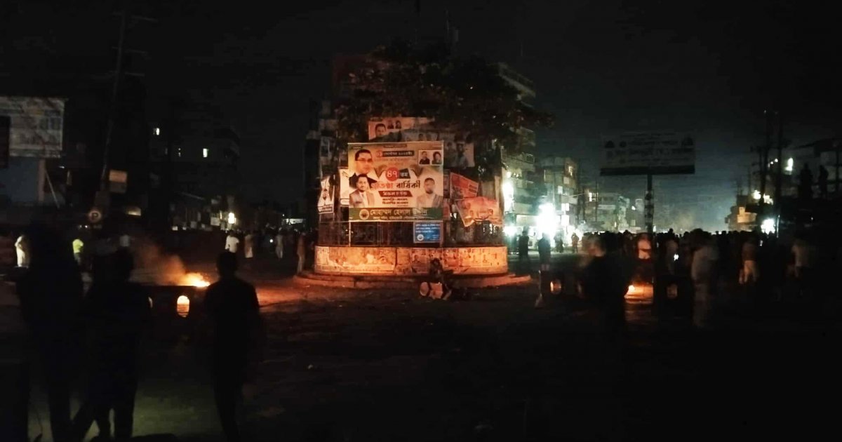 জশনে জুলুসের গাড়ি ভাঙচুর, হাটহাজারীতে ১৪৪ ধারা জারি