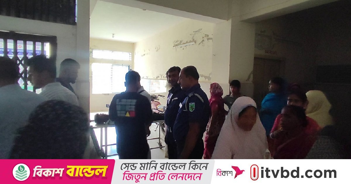 গোপালগঞ্জে বাসচাপায় ভ্যানচালক নিহত