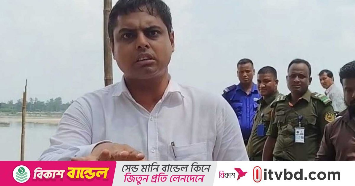 ‘আপনাদের কার্যক্রম সন্ত্রাসীদের মতো’—সাংবাদিকদের বললেন নির্বাহী ম্যাজিস্ট্রেট