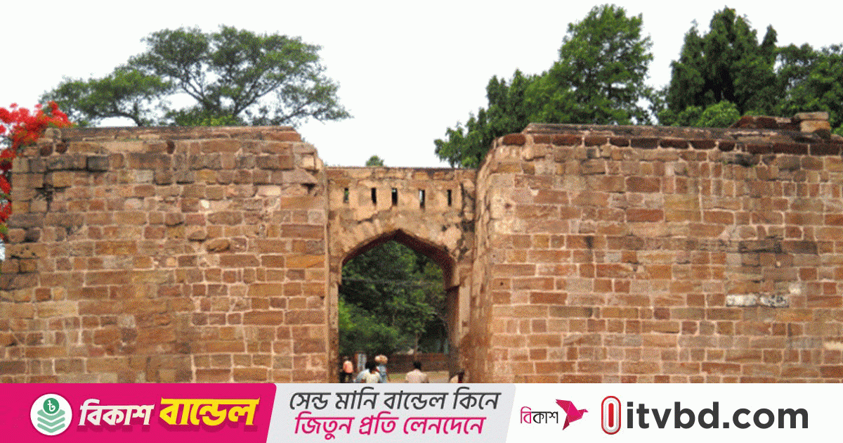প্রতিমা বিসর্জনের সময় ভয়াবহ সংঘর্ষ, ভারতের কটকে সোশ্যাল মিডিয়া বন্ধ