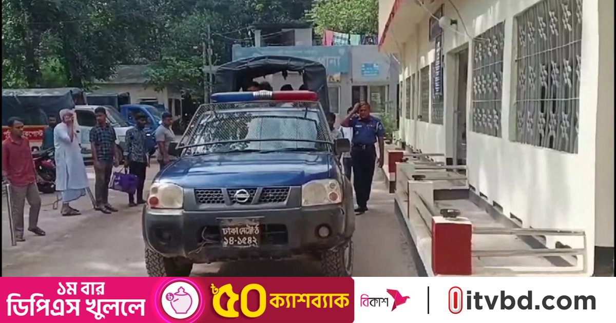 পুলিশের কাছ থেকে আসামি ছিনিয়ে নিলো স্থানীয়রা, ঘটনায় মামলা