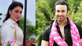 কলকাতায় অপু, শাকিব ফিরছেন দেশে
