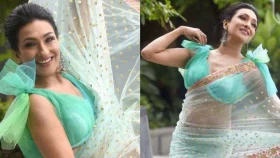 হুট করে ঢাকায় কেন ঋতুপর্ণা