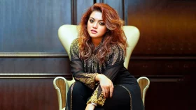 কর্ণিয়ার &zwnj;&lsquo;প্রেমে পাগল&rsquo;