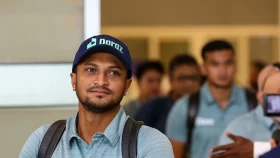 সাকিব আস্তে আস্তে সবই ছেড়ে দেবেন
