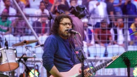 আজিজ বোর্ডিং থেকে বলিউড, জেমসের সংগীতজীবন