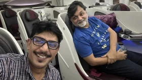 সৃজিতের সঙ্গে লন্ডনে উড়াল দিলেন চঞ্চল