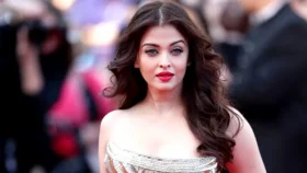 ঐশ্বরিয়া এক ফুলের নাম, লন্ডনে রয়েছে ভাস্কর্যও