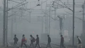 ভয়াবহ বায়ু দূষণ, দিল্লিতে সব স্কুল বন্ধ&nbsp;
