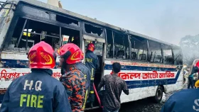 বিএনপির হরতাল-অবরোধে পুড়েছে ৯৪টি বাস, বাদ যায়নি অ্যাম্বুলেন্সও